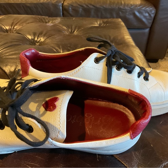 FITS 10-10.5+ BRIGHTON “LOVE ME” SNEAKER - Picture 4 of 10